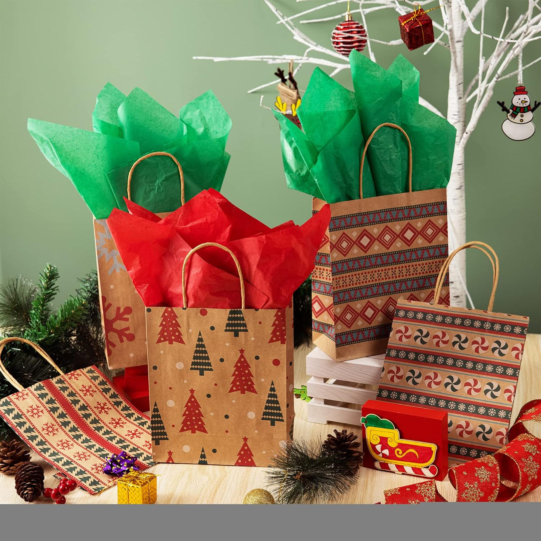 JOYIN 24 Stück Weihnachten Geschenktüten mit verschiedenen Weihnachtsmotiven, Kraftpapiertüten Gesch