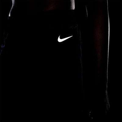 Nike Damen Tempo Luxe Shorts, Shwartz, XS