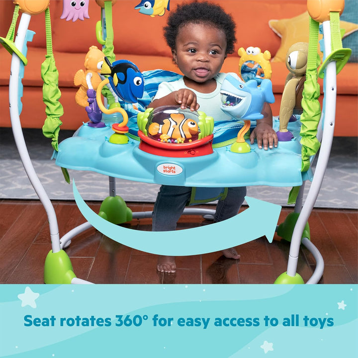Bright Starts, Disney Baby, Findet Nemo Spring- und Spielcenter mit Spielstation mit Lichtern und Mu