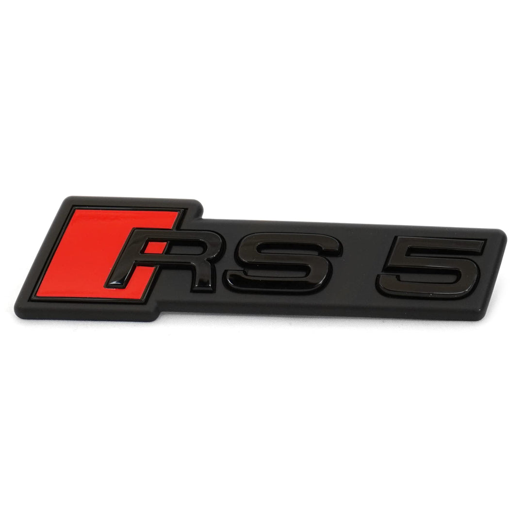 Audi 8W6853736GT94 Schriftzug RS5 Kühlergrill Clip Emblem Logo Plakette, schwarz/rot, für Facelift a