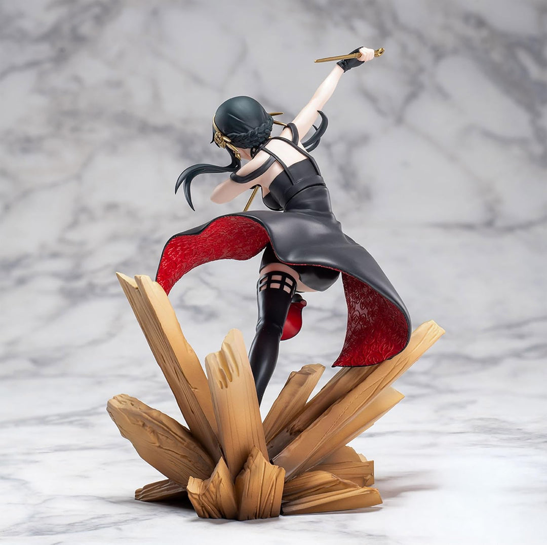 SEGA - Spy x Family Yor Forger Thorn Princess Mission Extend 19 cm
