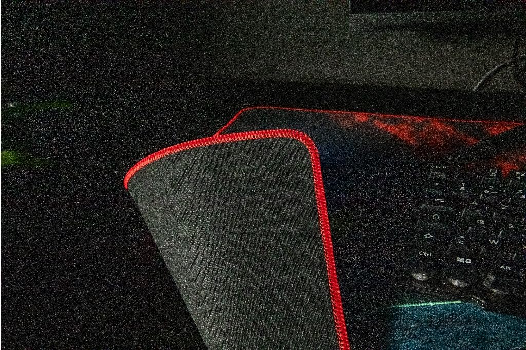 Konix Stranger Things XXL Gaming-Mauspad 90 x 46 cm - rutschfeste Mikrofaser-Oberfläche - Gummi - Me