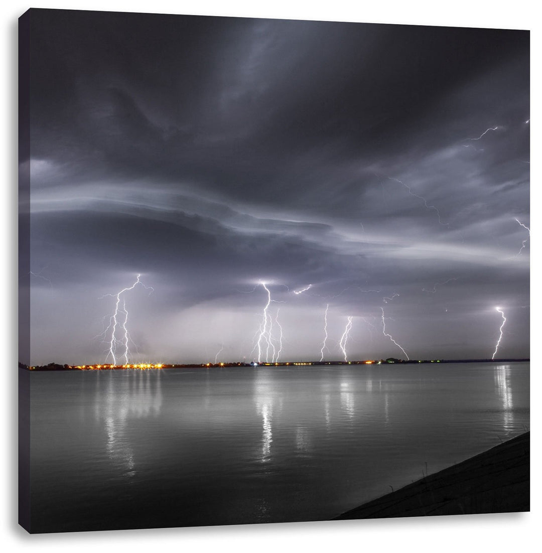 Pixxprint viele Blitzeinschläge über Stadt als Leinwandbild/Grösse: 70x70 cm/Wandbild/Kunstdruck/fer