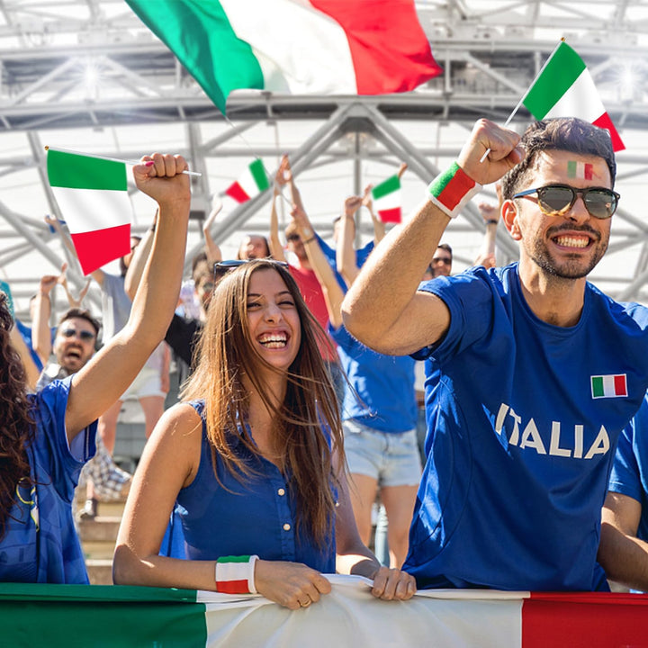 AhfuLife Klein Italien Flagge für Olympische Deko 2024, 100 Stück Italienische Mini Handgehaltene Fl