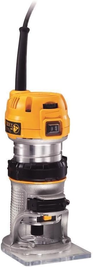 Profiliermaschine 900W - 27.000 U/min (6-8mm) - Elektronische Marke DeWalt