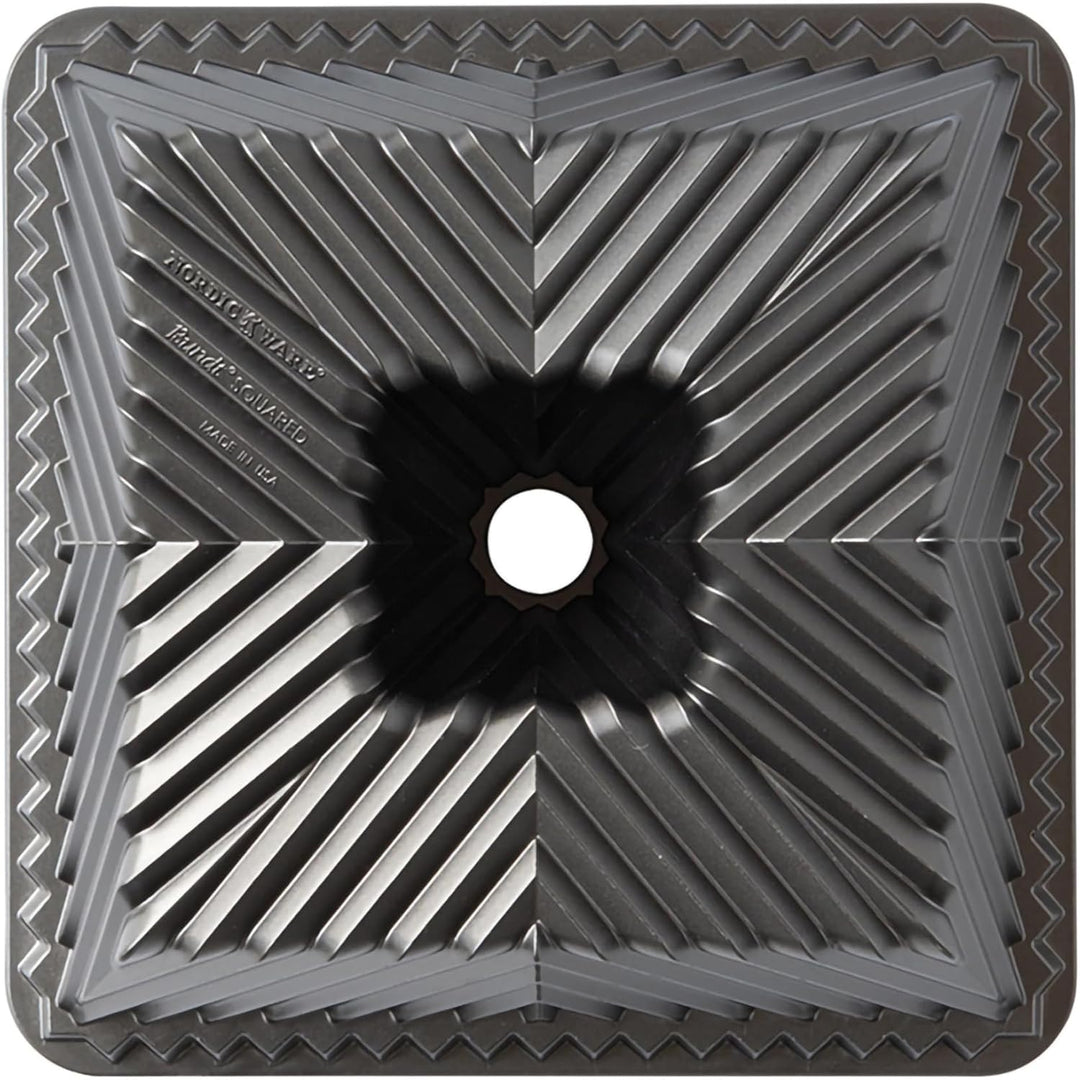 Nordic Ware Backform Bundt Squared Pan Aluminium Gold, 20,3cm x 20,3cm, NW 80577, Gold