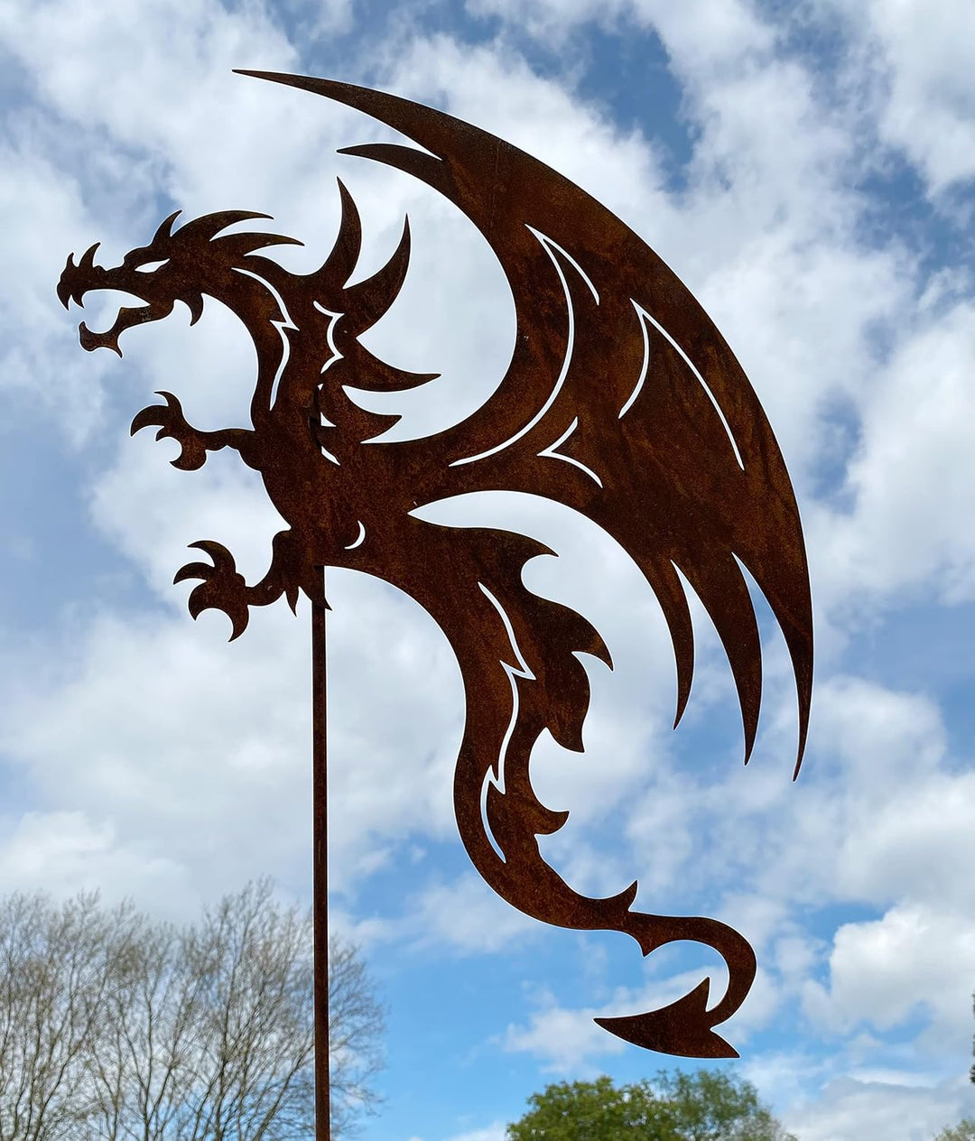 Gartenfigur Drache fliegend 63x45cm + Stab Gartenstecker Edelrost Gartendeko Wetterfest Rost Metall