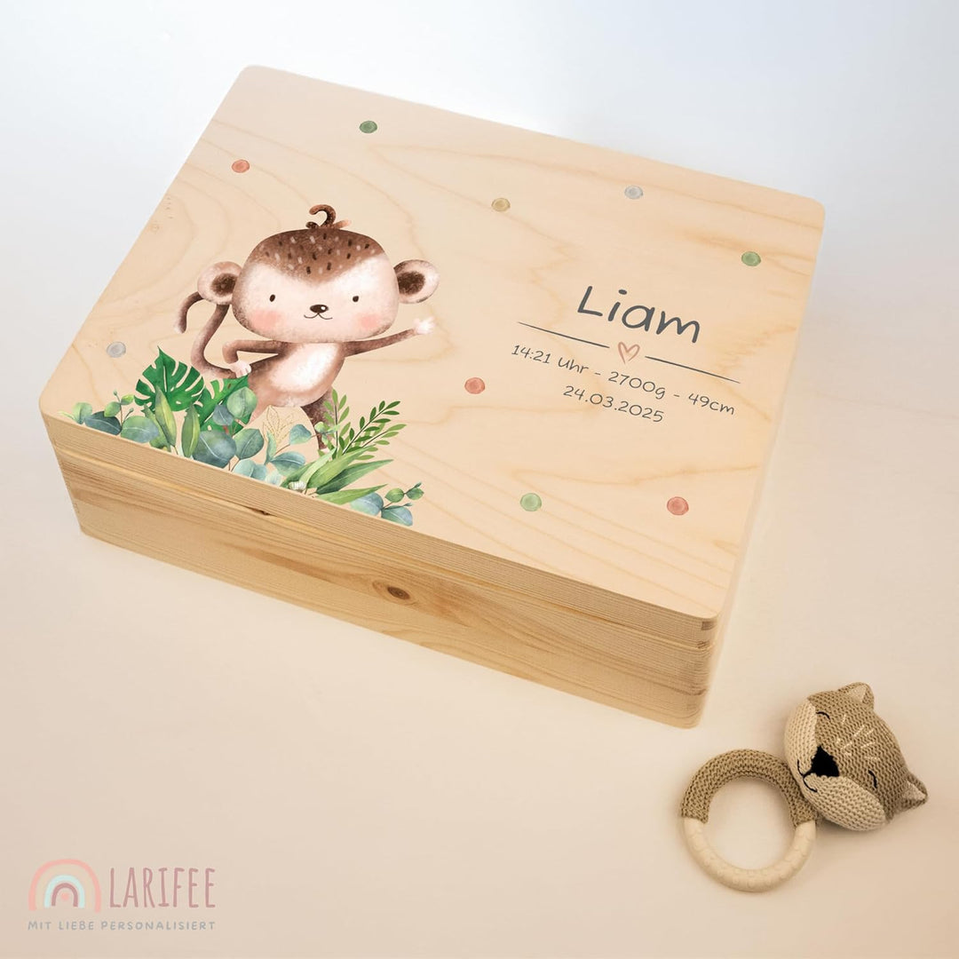 LARIFEE Erinnerungskiste personalisiert Affe mit Name – Baby Erinnerungsbox Holz mittel 40x30x13,5 c