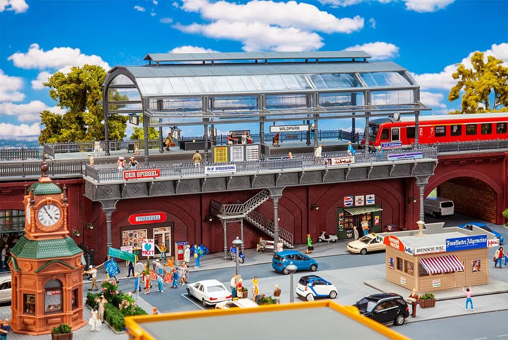 Faller FA120580 S-Bahn-Station, Mehrfarbig, Medium