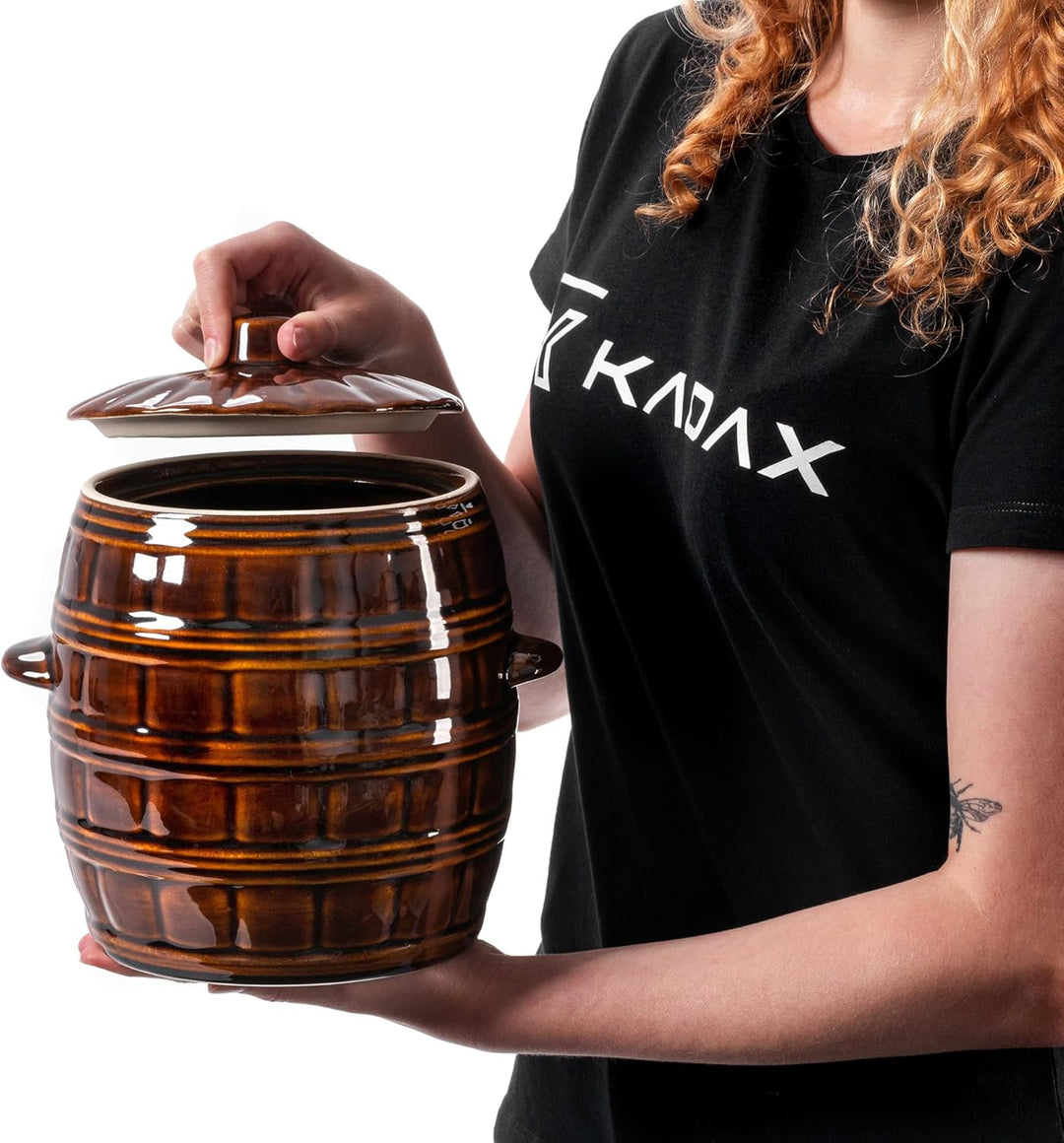 KADAX Steinzeugtopf, Keramiktopf mit Seitengriffe und Deckel, Spülmaschinenfester Steinguttopf, Hand