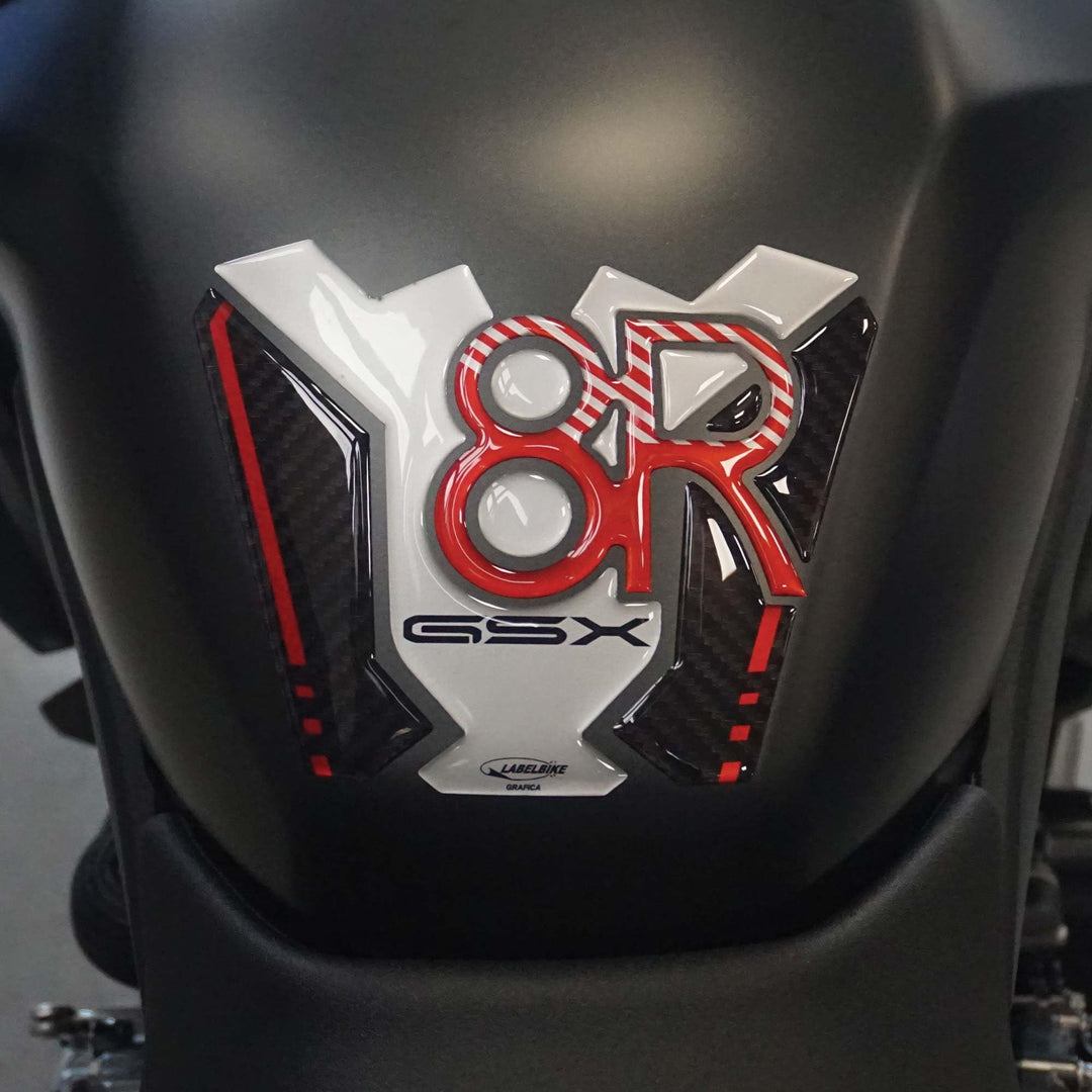 LABELBIKE 3D Aufkleber Motorrad Tankpad kompatibel mit Suzuki | GSX-8R, Harzschutz, Kratzfestigkeit,