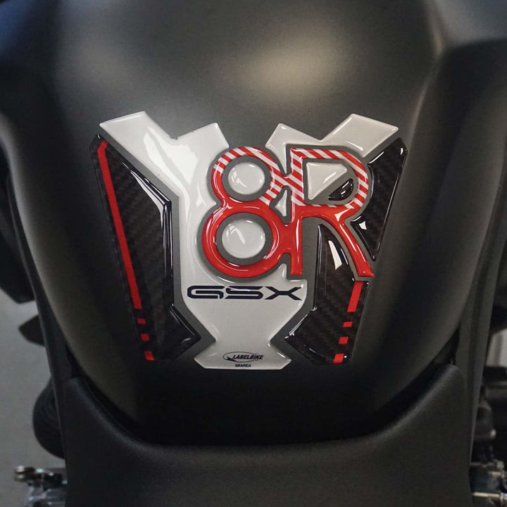 LABELBIKE 3D Aufkleber Motorrad Tankpad kompatibel mit Suzuki | GSX-8R, Harzschutz, Kratzfestigkeit,