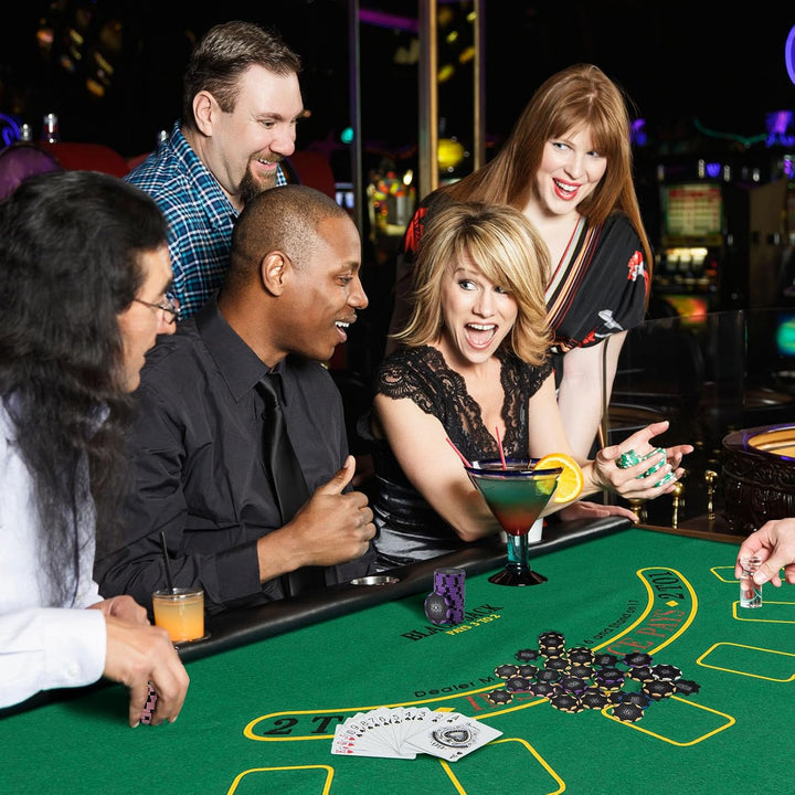 HOMASIS Pokerset Profi Deluxe 300/600 Laserchips, Alu Pokerkoffer mit 2/6 Kartendecks, 5 Würfeln, 3
