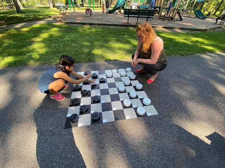 Rolly Toys 218899 - rollyDamespiel klein (Outdoorspiel, 12x weisse Steine / 12x schwarze Steine, ø F