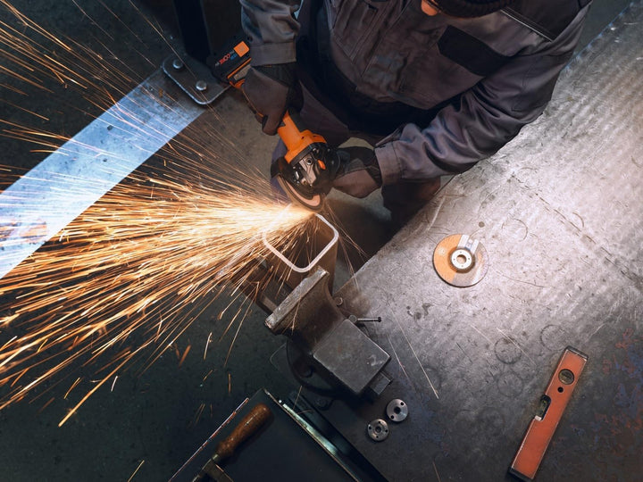 FEIN Akku-Winkelschleifer Ø125 mm CCG 18-125-7 AS, 18V, Kompakter und handlicher brushless Akku-Wink