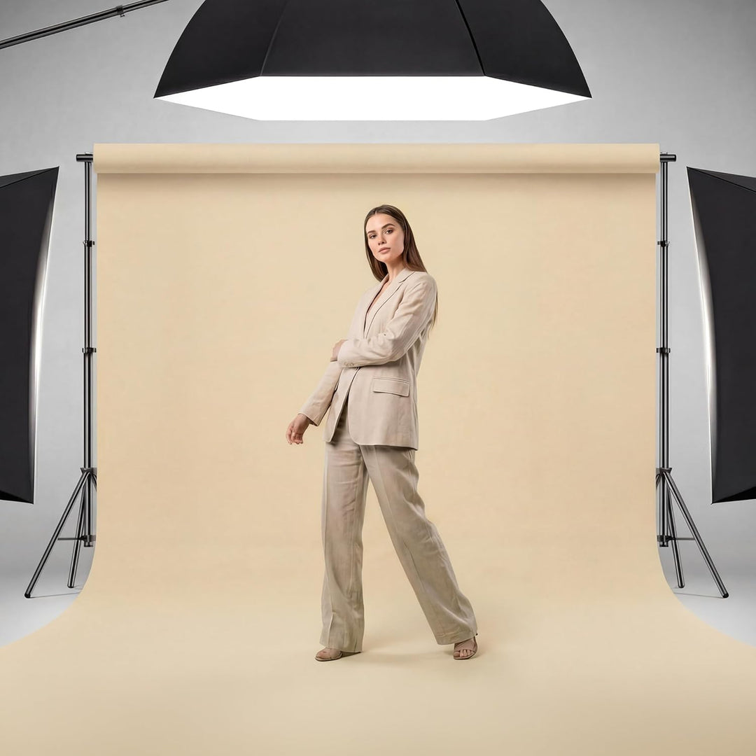 Walimex pro Hintergrundkarton 2,60 x 10 m light beige, robuster Fotohintergrund aus Karton, Fotolein