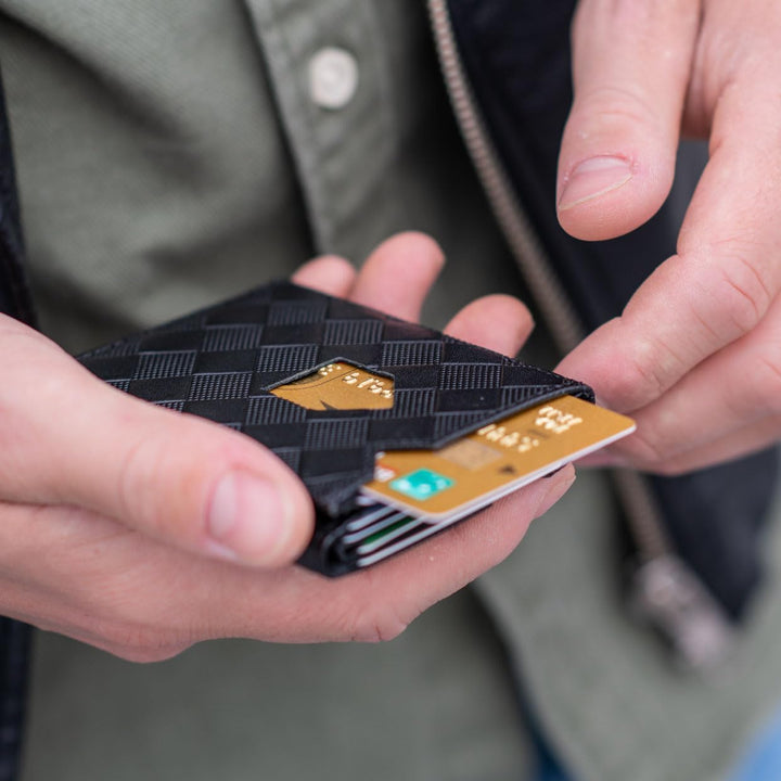 EXENTRI Leder Dreifachgefaltete Brieftasche aus Chess - RFID- Schutz mit Verschlussclip aus Edelstah