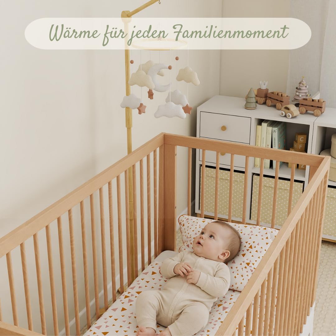 Baby Mobile für Babybett, Kuschelmond Filz Mobile Baby mit weichen Teddy-Elementen, handgemachtes Mo