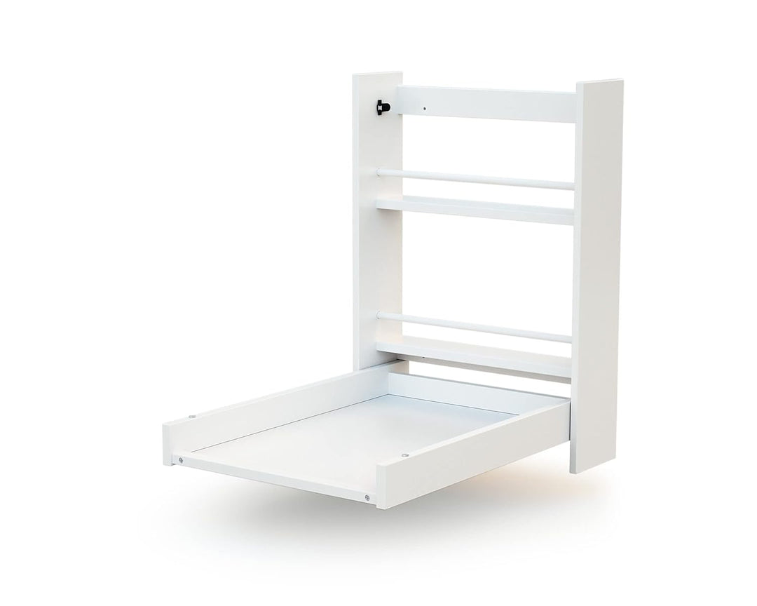 AT4 - Wandmontierter Wickeltisch + ESSENTIEL-Matratze Weiss | Masse geöffnet (L x B x H): 56 x 77,5