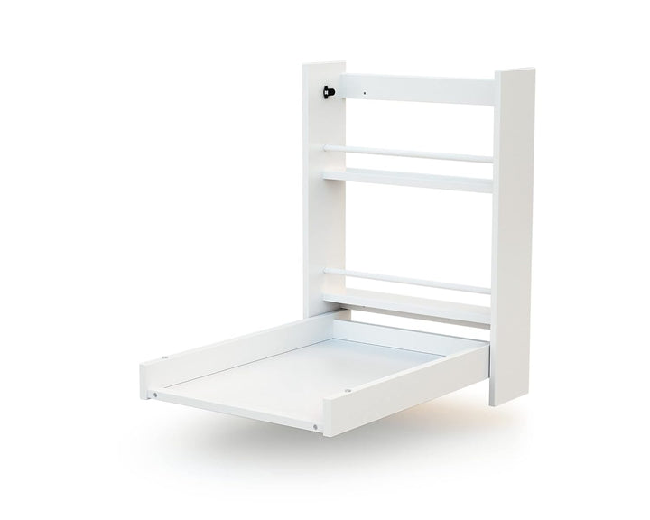 AT4 - Wandmontierter Wickeltisch + ESSENTIEL-Matratze Weiss | Masse geöffnet (L x B x H): 56 x 77,5