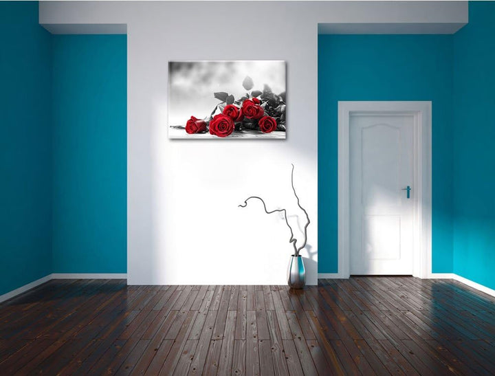 schöner Rosenstrauss auf Tisch schwarz/weiss Format: 100x70 auf Leinwand, XXL riesige Bilder fertig