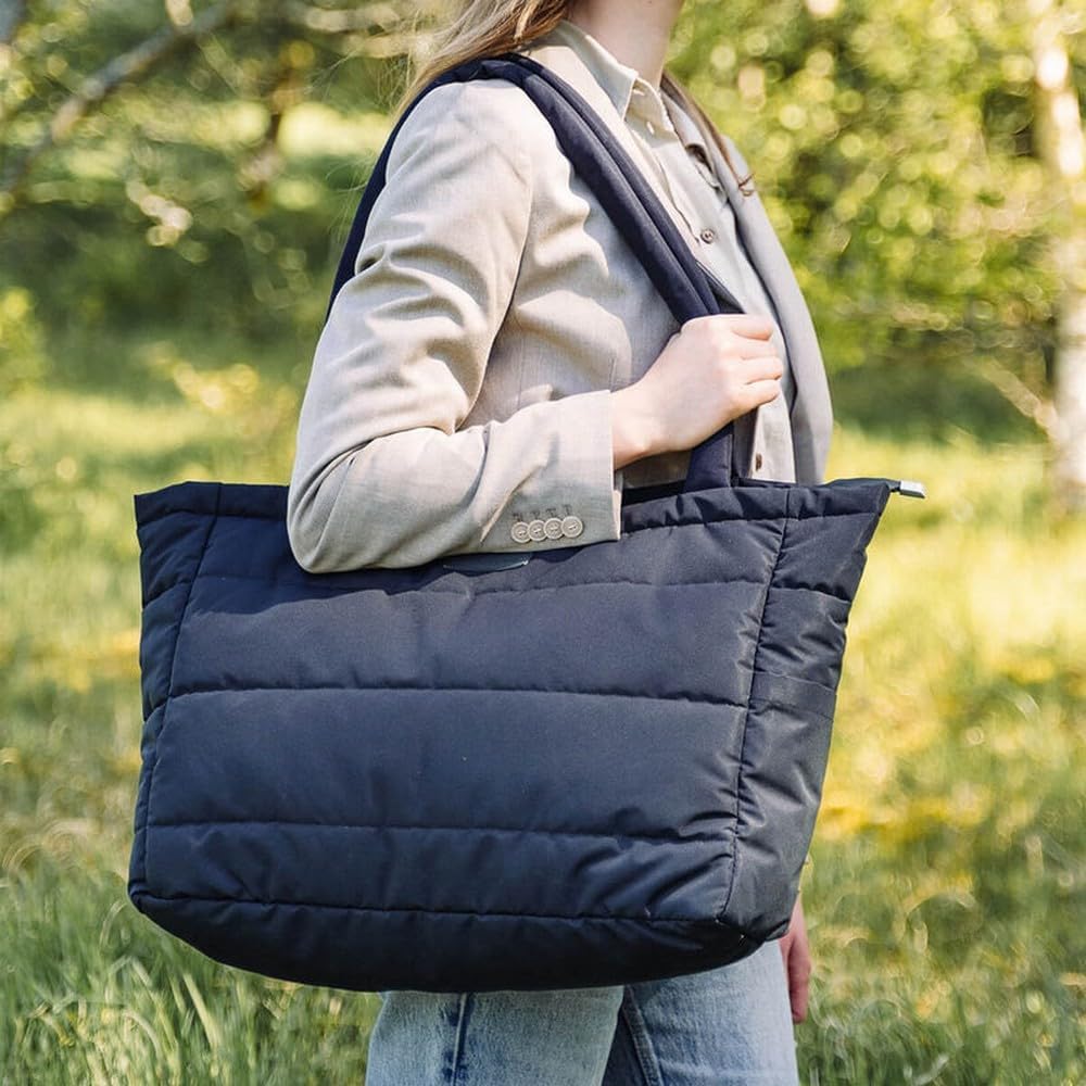 Done by Deer Wickeltasche Schwarz Gesteppt Tote Bag