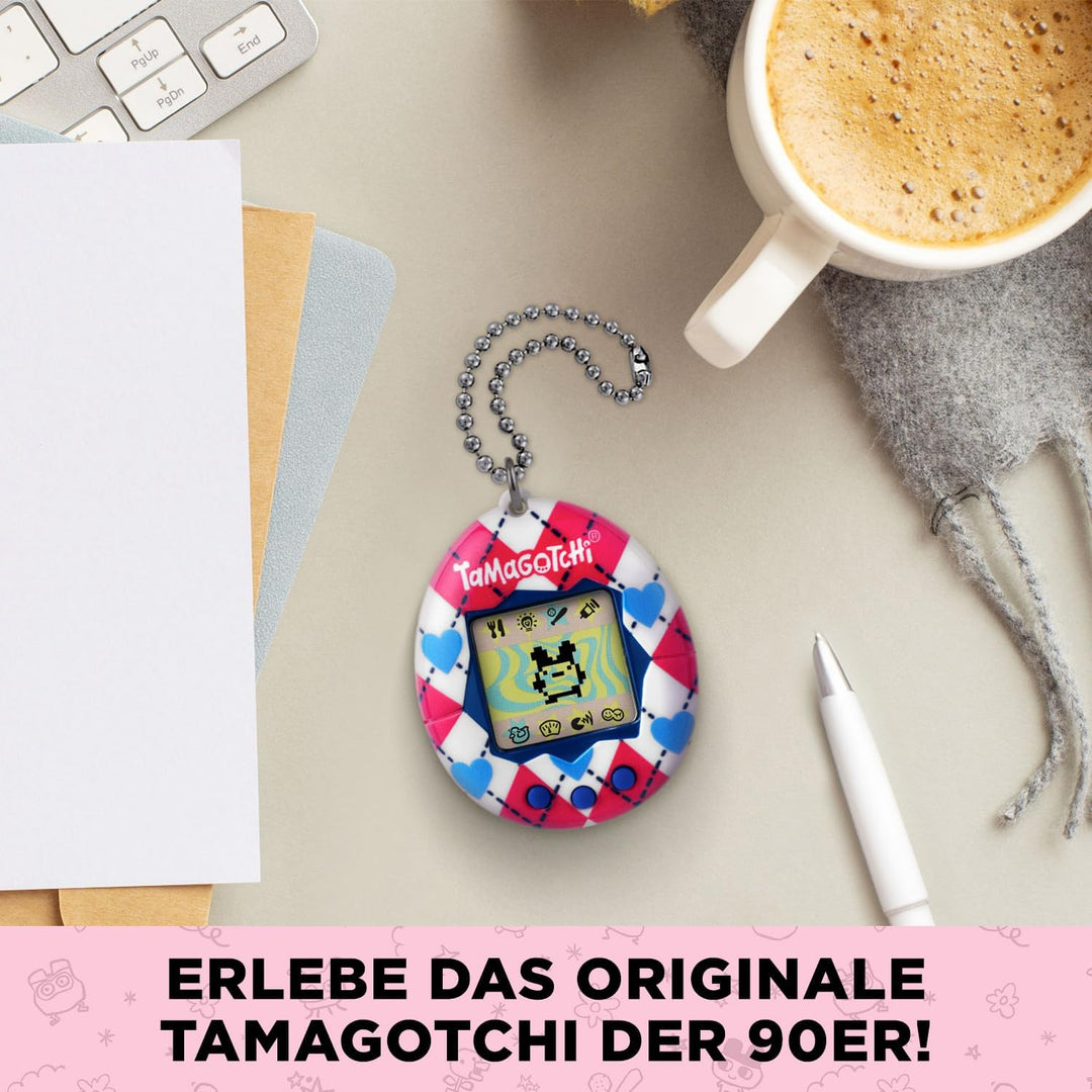 Bandai - Tamagotchi - Tamagotchi Original - Argyle Heart - Elektronisches virtuelles Tier mit Farbdi