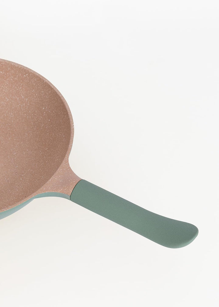 CREATE / WOK STUDIO/Wok aus Aluminiumguss mit Keramikbeschichtung Salbeigrün/Für alle Herdarten geei