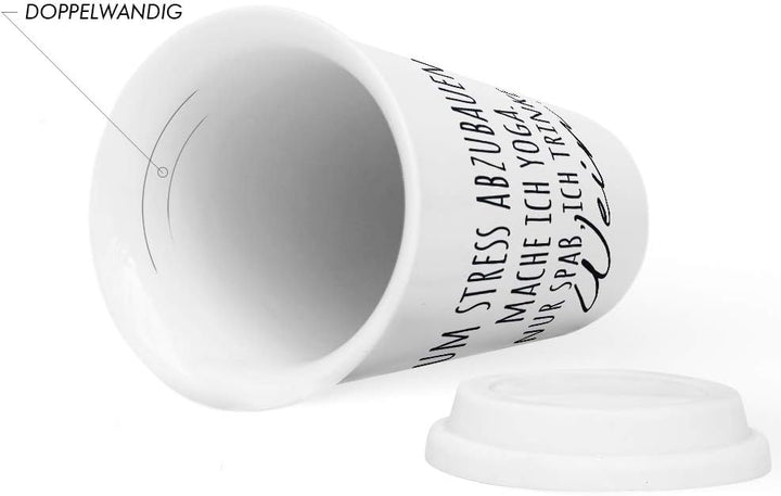 JUNIWORDS To-Go Becher mit Deckel, Um Stress abzubauen mache ich Yoga. Nur Spass, ich trinke Wein (1
