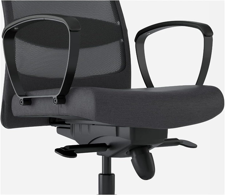 IKEA Markus Bürostuhl, passen Sie die Höhe und den Winkel dieses Stuhls an, damit sich Ihr Arbeitsta