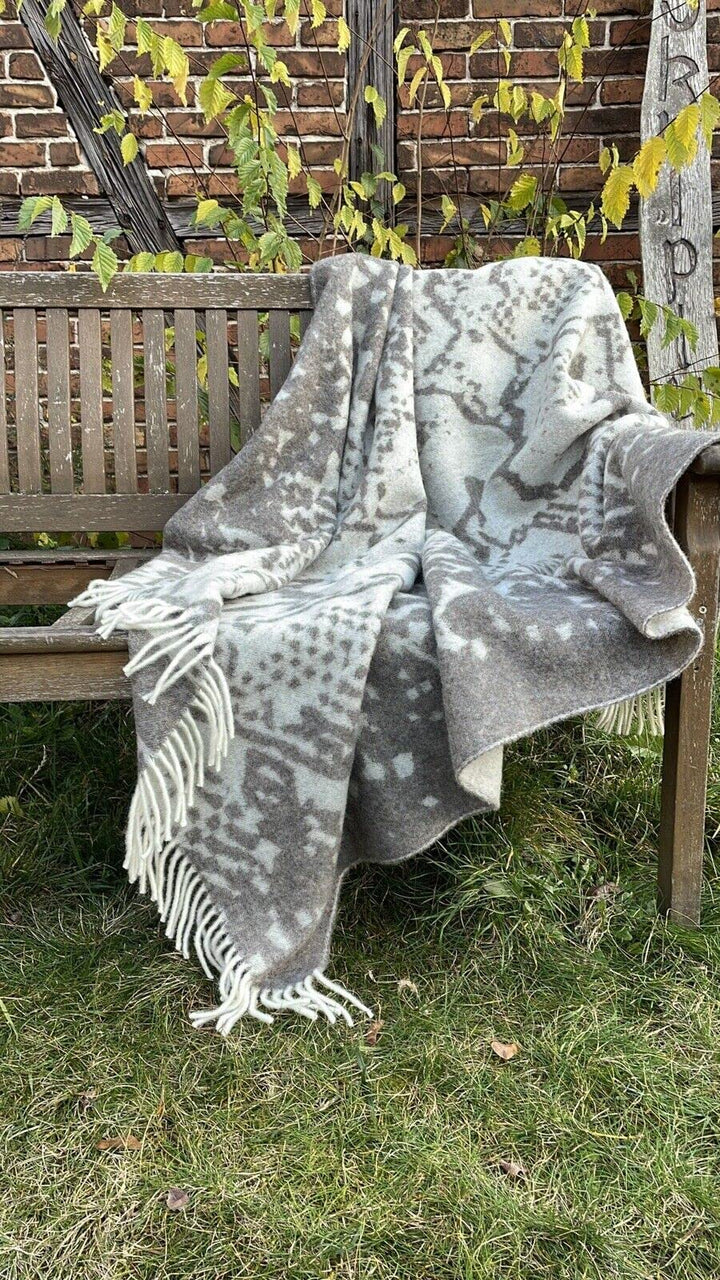 JOWOLLINA Wendedecke Wolldecke Plaid Kuscheldecke 100% Wolle 130x170 cm (Python braun Melange), Pyth