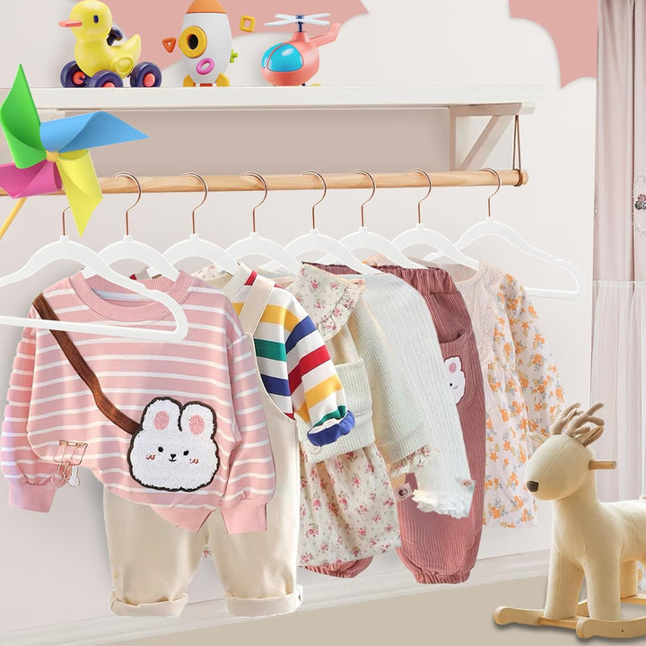 ABHENG 50 Stück Kinderkleiderbügel Samt, Samtbügel für Baby mit 360° Drehbarem Haken, rutschfeste un