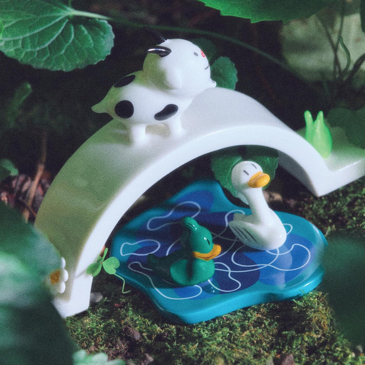 Alessi Lago dei Desideri AGJ01 16 – Krippendekoration aus Porzellan, Handdekoriert, Mehrfarbig