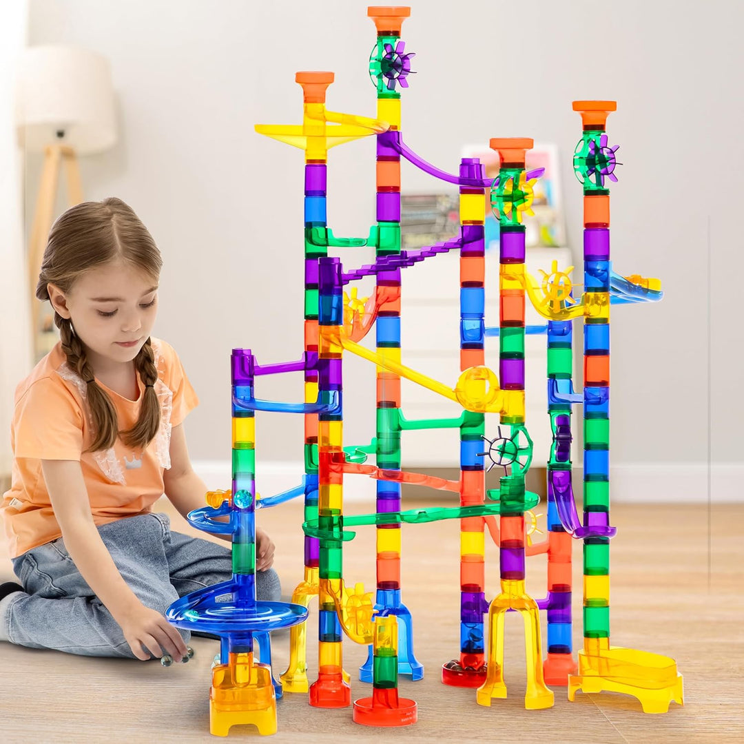 JOYIN 170 Stück Mehrfarbige Murmelbahn Marble Run Set mit 120 Kunststoffteile 50 Glasmurmeln, Bauste