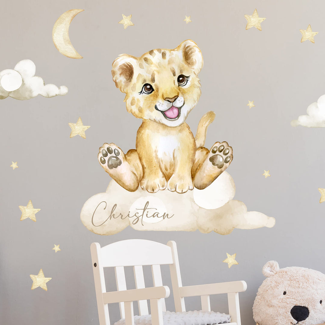 Löwe auf der Wolke V331 mit Wunschname | handgezeichnet | AUFKLEBER Kindergarten | Wandsticker Kinde