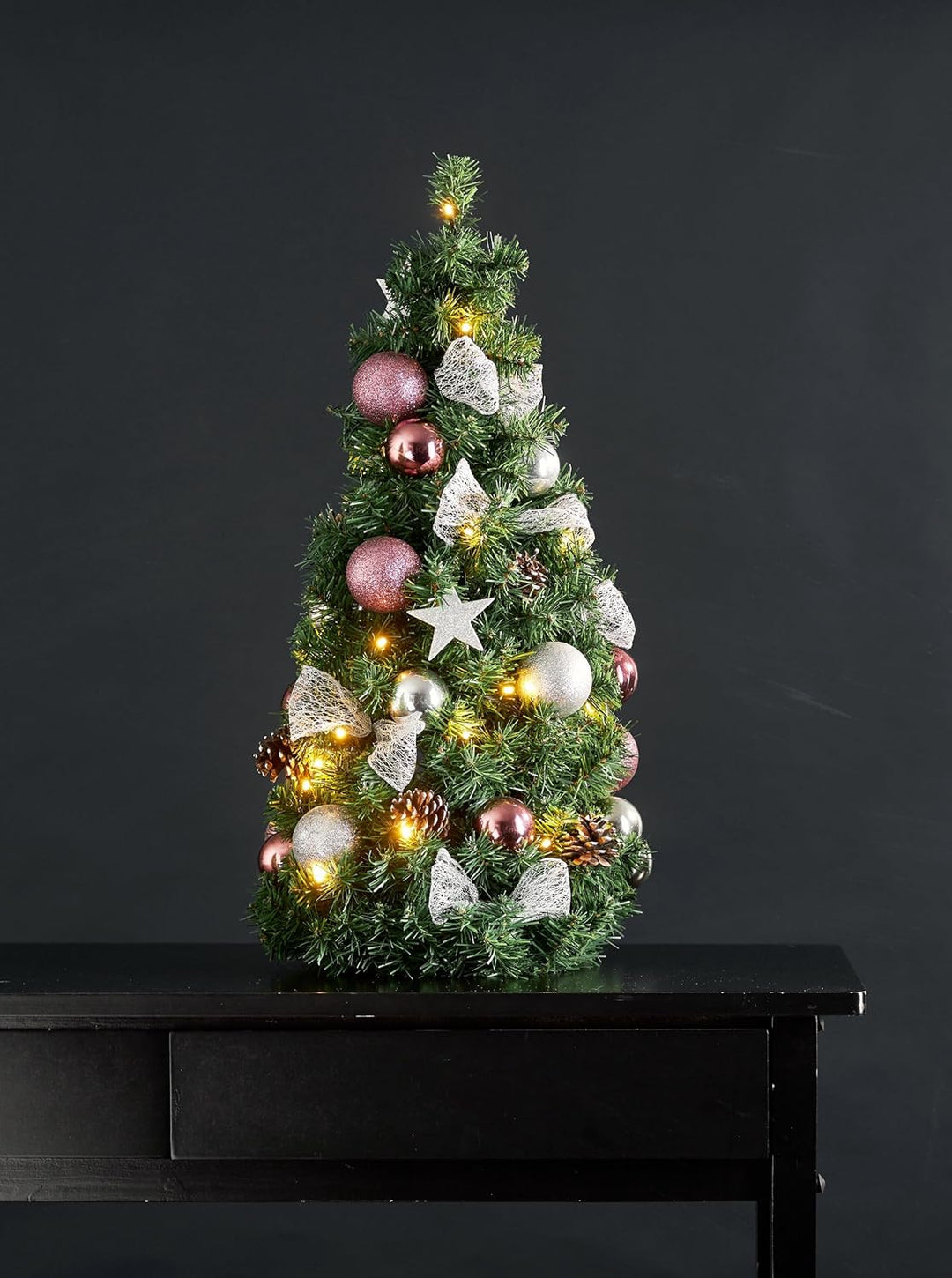 EGLO Künstlicher Weihnachtsbaum 65 cm für innen, Deko-Tannenbaum mit LED-Beleuchtung und Weihnachtsk