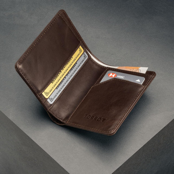 TORRO Herren Geldbörse - Premium-Echtleder-Geldbörse mit RFID-Schutz Slim Bi-Fold Dunkelbraun, Slim