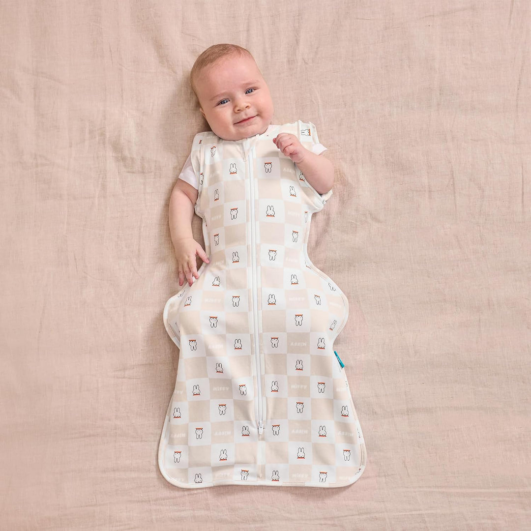 Love To Dream™ Swaddle UP™ 2-in-1 Transition Bag, gross (8,5–11 kg) Miffy Checker Birch, abnehmbare