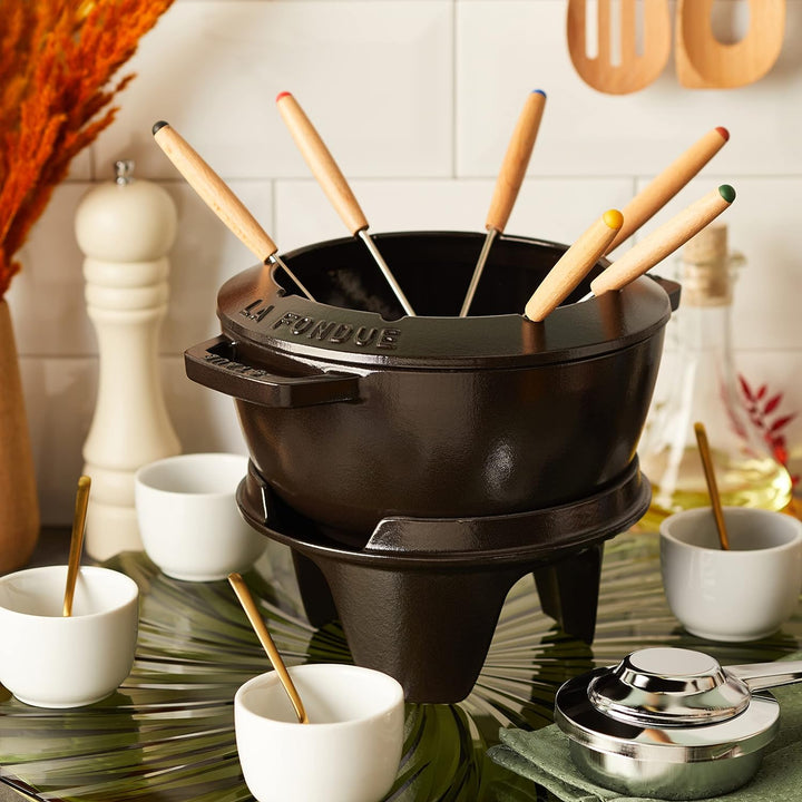 STAUB Fondue Set mit 6 Gabeln, Geeignet für Käse- Schoko- und Fleisch-Fondue, Gusseisen, 20 cm, Schw
