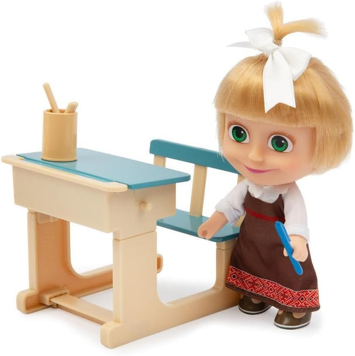 Giochi Preziosi MASHA & The Bear - Playset Klasse und Puppe Masha Höhe 12 cm, Schulklasse mit Zauber