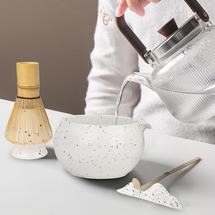 Nideen Matcha Set Weiss mit Besen, Keramik Schale, Matcha Löffel & Halter–Matcha Besen Set für die M