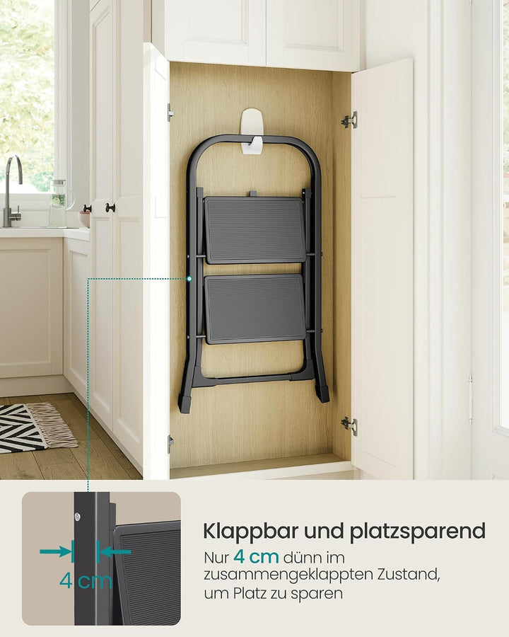 SONGMICS Trittleiter, Leiter mit 2 Stufen, Klapptritt, Klappsicherung, einfach zu verstauen, bis 150