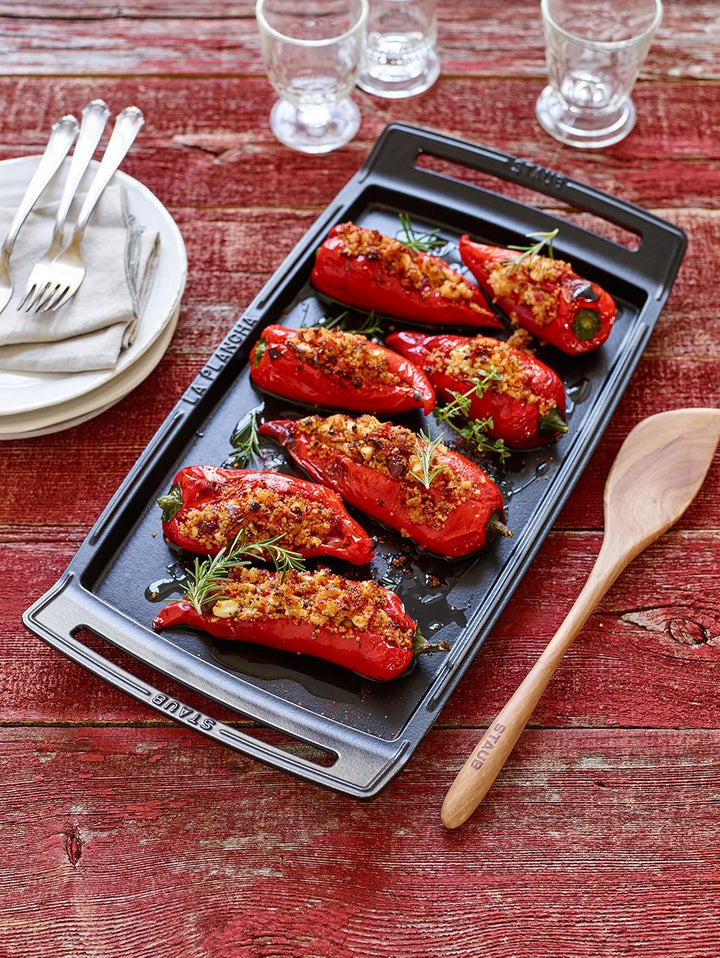 Staub 1003954 Plancha, Induktionsgeeignet, Gusseisen, Schwarz, 38 cm, 47.3 x 25 x 4.2 cm, 1 Einheite