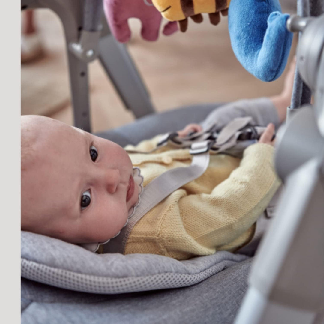 Inglesina Lounge Musikalische Babyliege, Mint, Von Geburt bis 9 Kg, Entspannende Schaukelbewegung, V