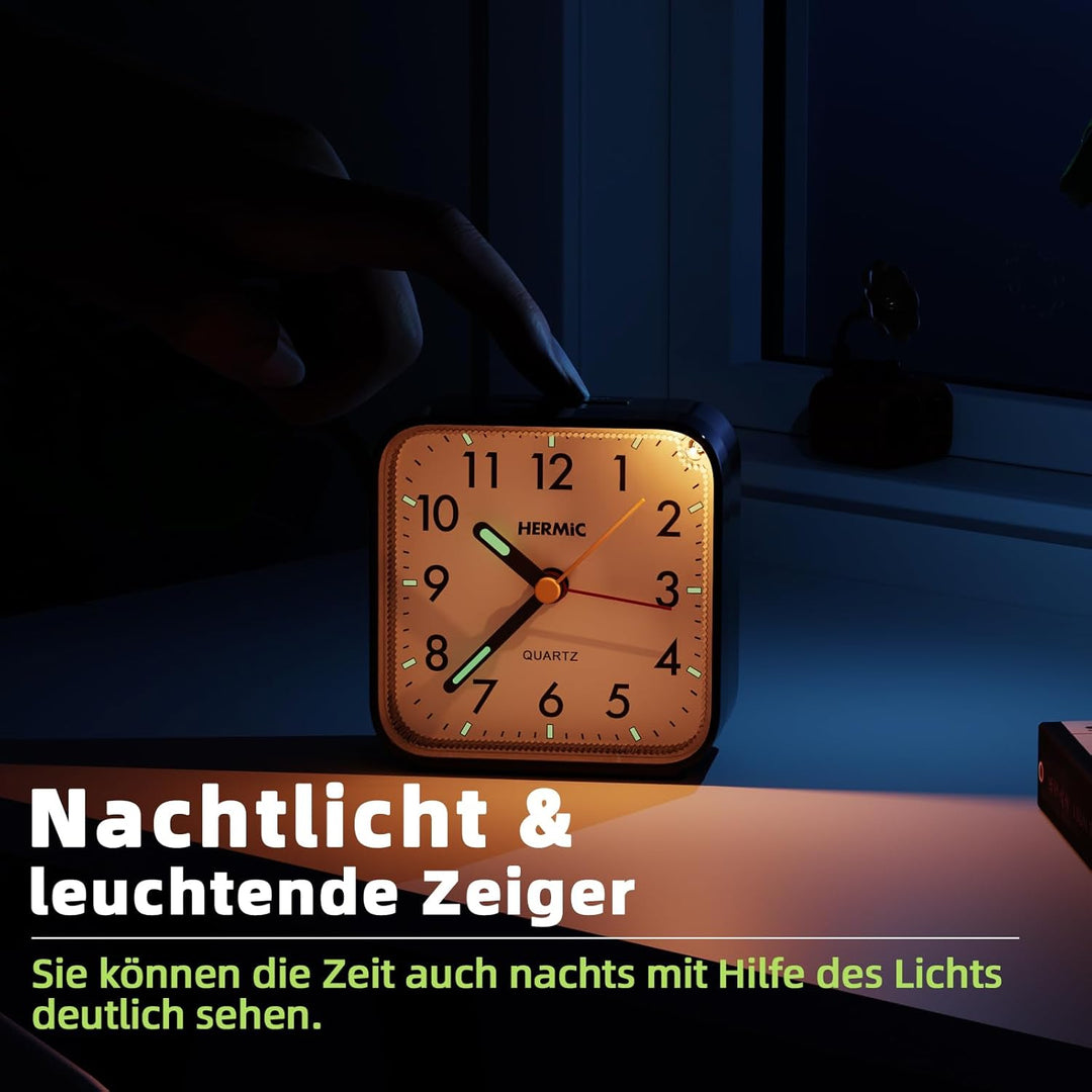 Wecker Analog Ohne Ticken Wecker mit Licht, Batteriebetrieben, Lauter Alarm, Schlummerfunktion, Gerä