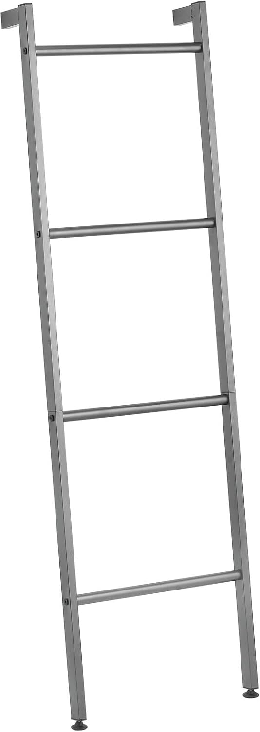 mDesign freistehende Handtuchleiter für das Badezimmer – Handtuchständer mit 4 Ebenen aus Metall – H