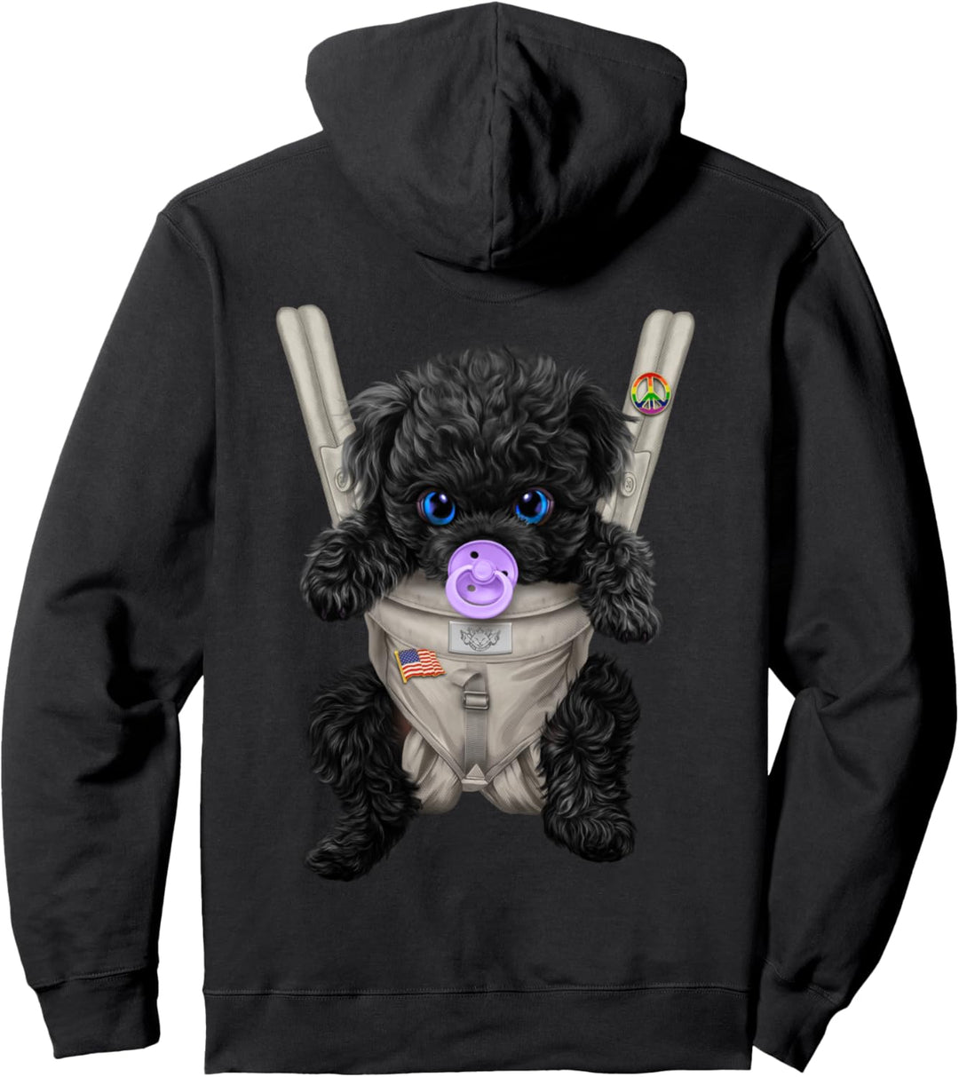 Schwarzer Pudelhund mit einem Schnuller in der Babytrage Pullover Hoodie
