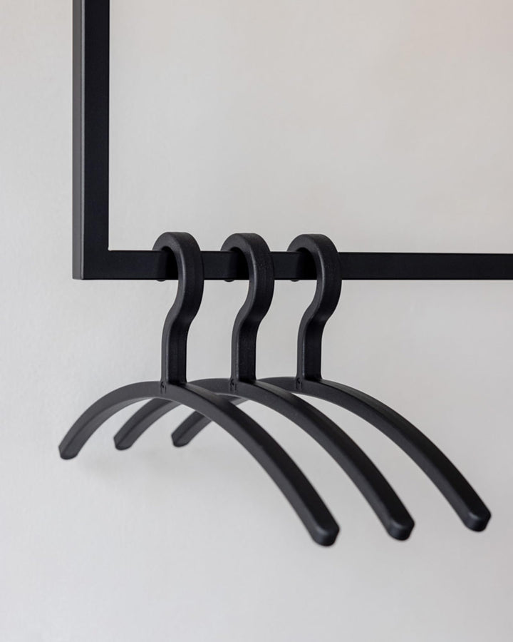 Metallbude Kleiderbügel FAY - 3er Set Schwarz - Bügel Kunststoff - Modernes & Platzsparendes Design