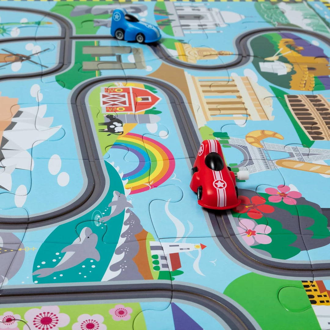 Melissa & Doug Bodenpuzzle Autorennen Rund um die Welt inkl. 2 Spielautos | 50-teilig| 91,4 x 68 cm
