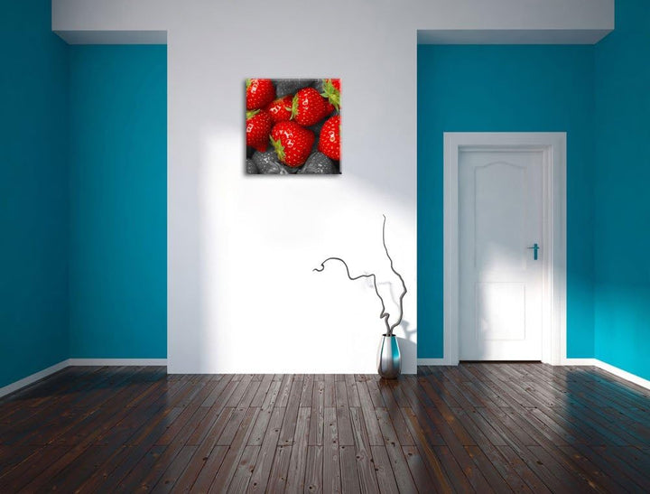 Pixxprint Leckere Knallrote Erdbeere als Leinwandbild Quadratisch/Grösse: 70x70 / Wandbild/Kunstdruc